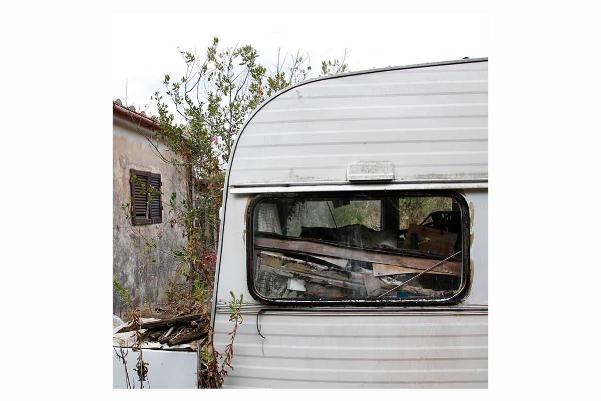 abandoned places photography 03 by Debora Marcati